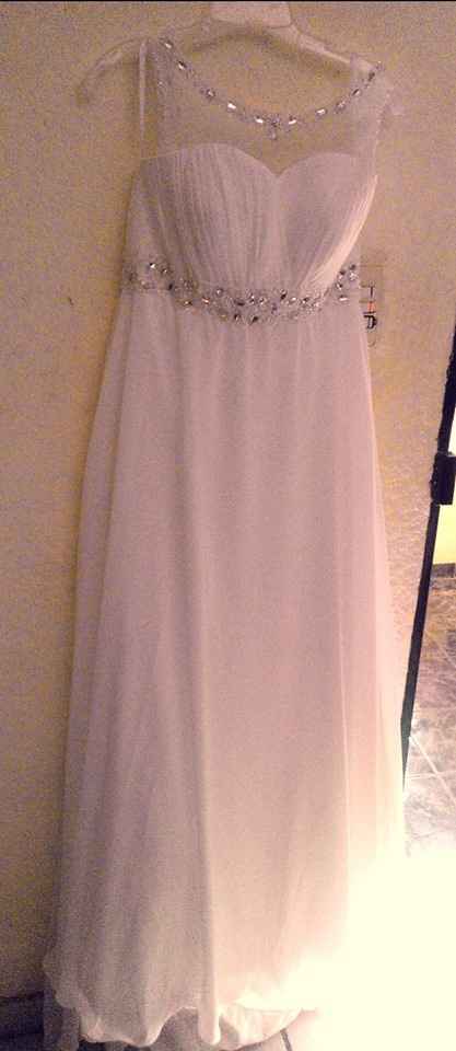 Hay riesgo de que si el vestido es sencillo me pierda entre los invitados? - 1