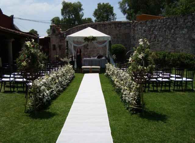 Tienen fotos del salon donde será su recepción yo siiii aqui se los muestro - 4