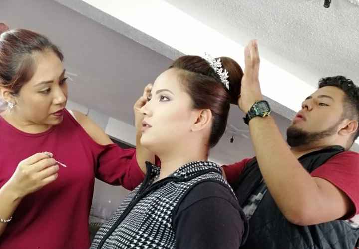 Prueba de maquillaje y peinado - 2
