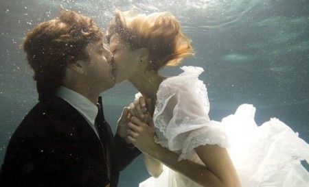 Fotografía de boda rock the frock o trash the dress