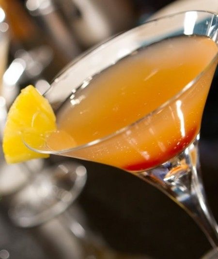 12 recetas de cocteles con champán para el brindis de la boda