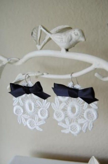 Aretes de encaje