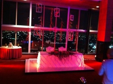 Decoración Mesa de Novios