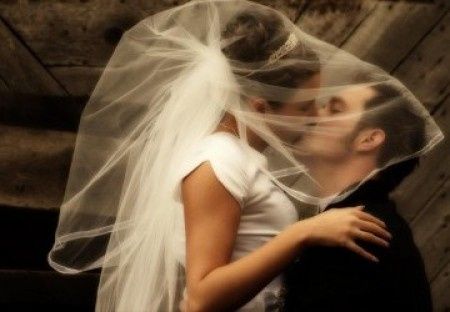 Beso de Recién Casados
