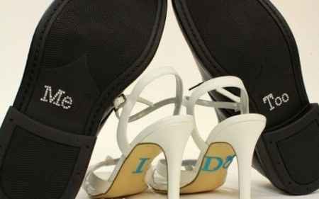 DIY: Letras para los zapatos de los Novios0