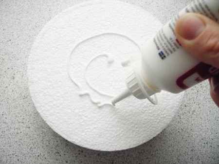 DIY: Cómo hacer un soporte para cupcakes 3