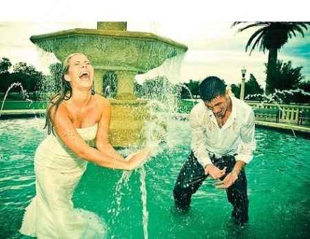 Fotografía de boda rock the frock o trash the dress