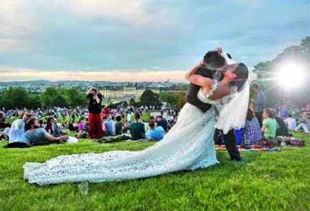 Beso de Recién Casados