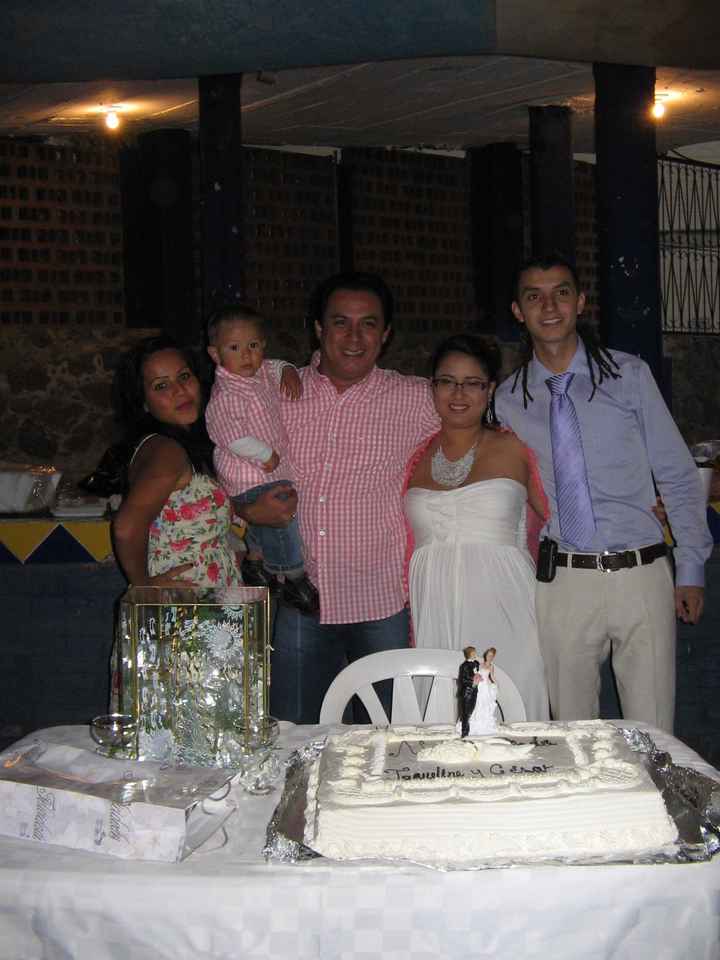 mi familia en mi boda por el civil 