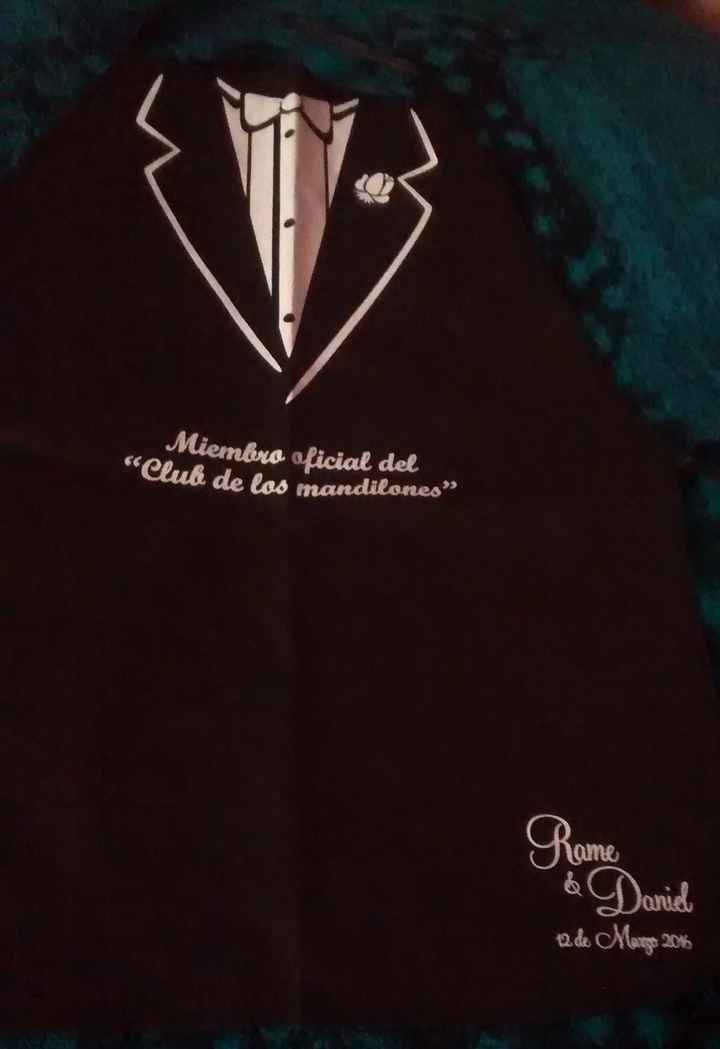 mandil groom