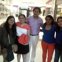 Mis amigas siendo cómplices