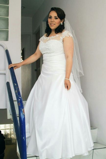 Chicas compartan su vestido de novia - 1