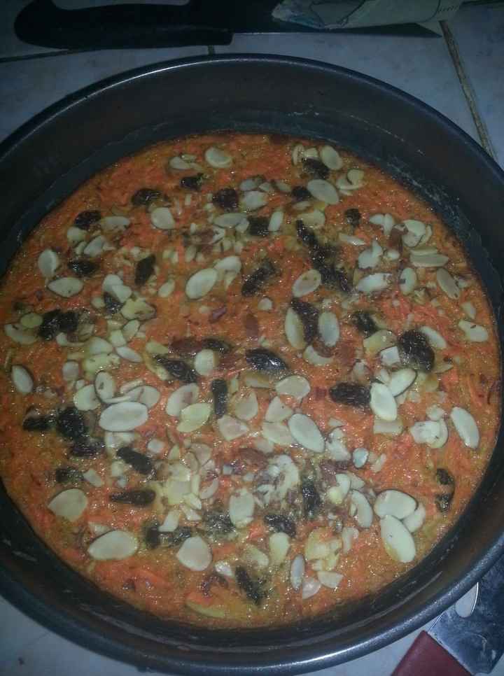 Uno de los postres de la mesa de dulces, una torta de zanahoria, naranja y semillas 