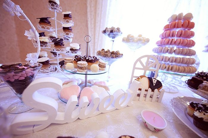1. Mesa de postres