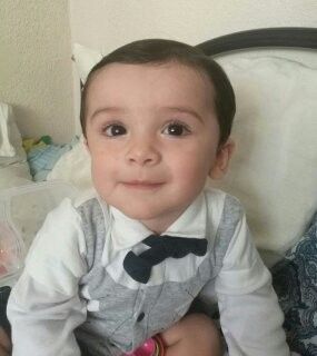 Es un pillo que ama que lo fotografien ;)