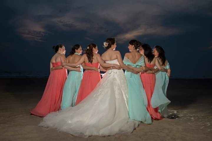 Damas: Iguales vs De Colores - 1