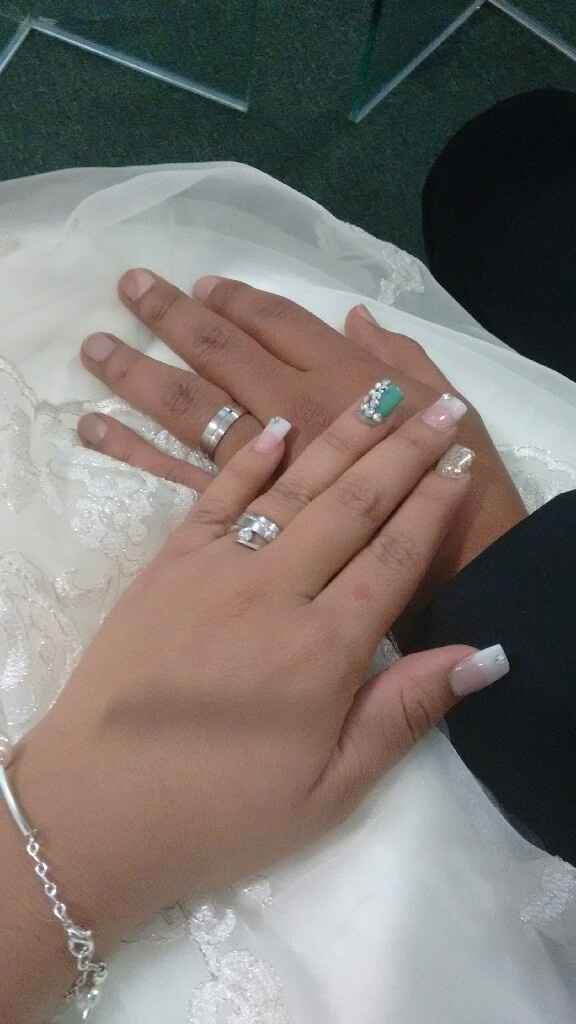 De donde es su anillo ??  el mio de amore mio - 1