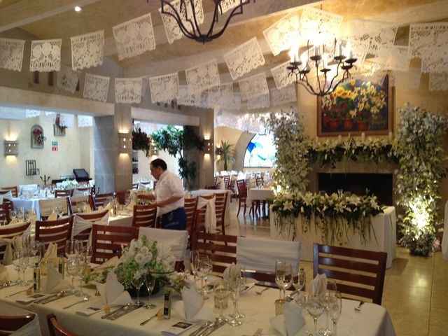 Decoración Estilo Mexicano (papel picado)