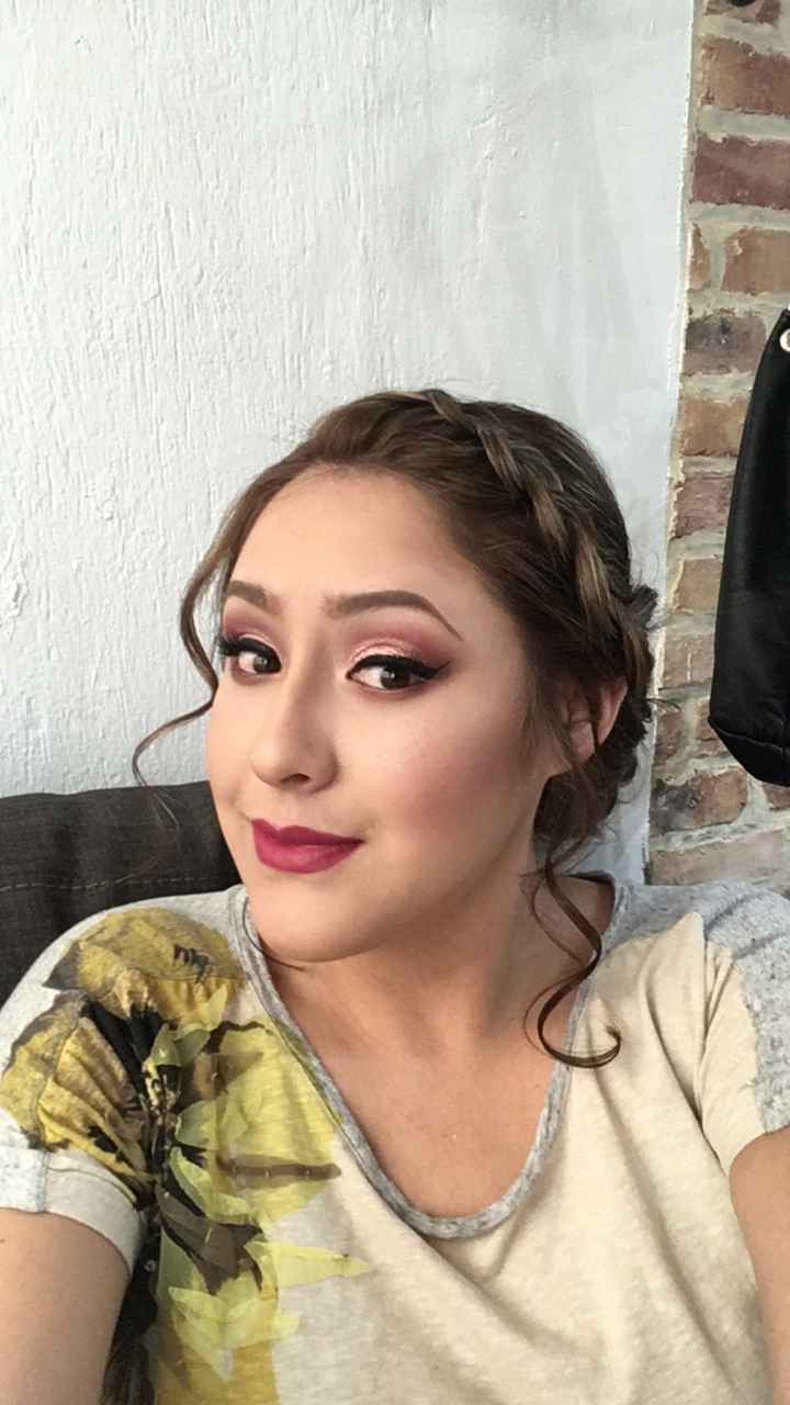 Maquillaje y peinado - 2