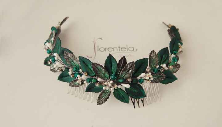  Tocados y peinetas en verde 💚 - 11