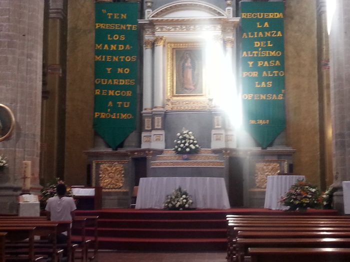 Ya aparté iglesia y jardín!!! - 2