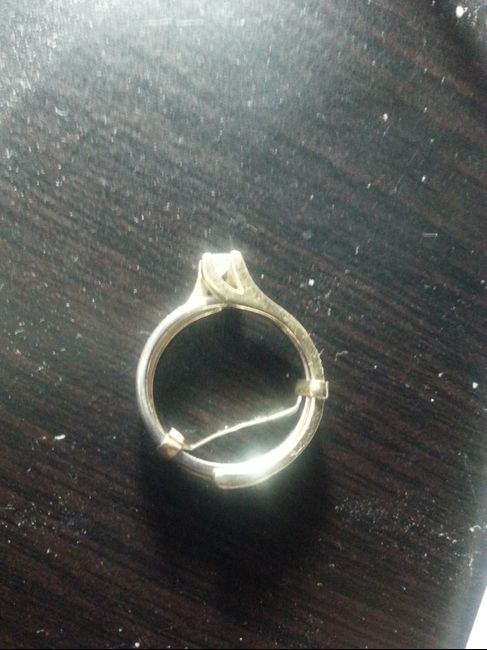 Mi anillo de compromiso me quedo grande..!!! t_t - 1