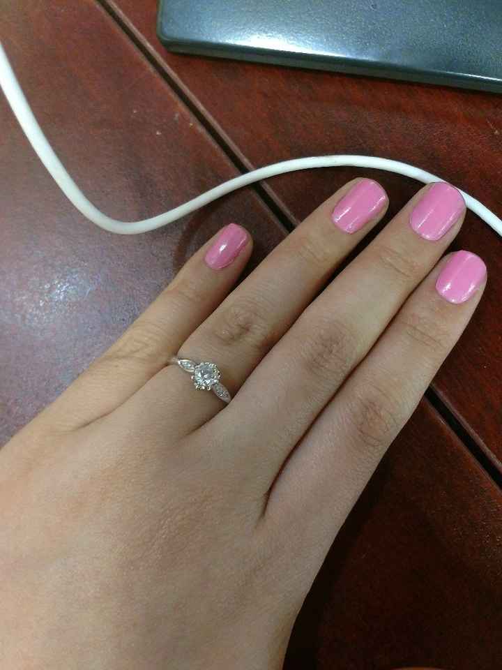Llegó el momento de mostrar tu anillo a la Comu 💍 - 1