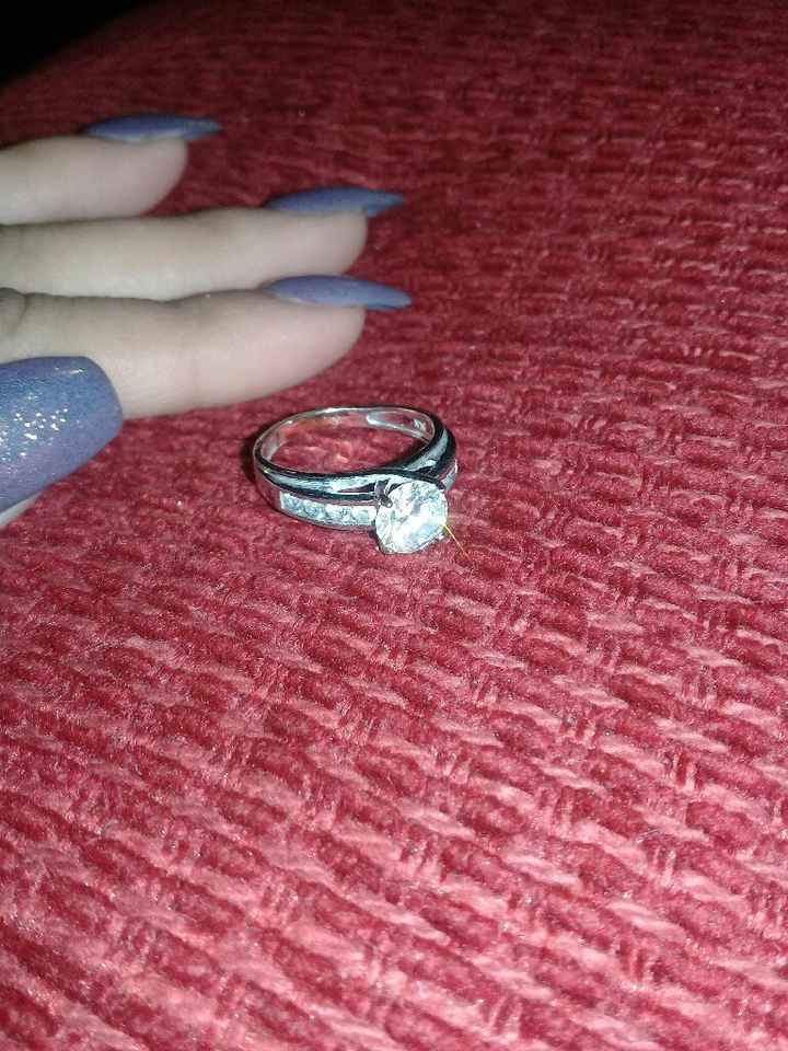 Comparte una foto de tu anillo de compromiso - 1