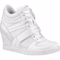 Tenis
