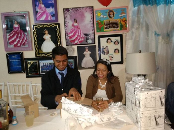 Abriendo nuestros primeros regalos