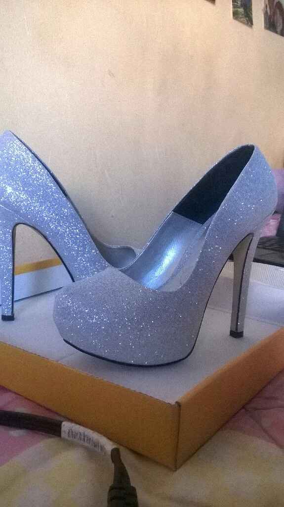 Que tal mis zapatillas? - 1