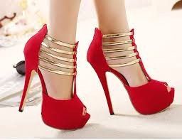 Zapatillas en color rojo. 3