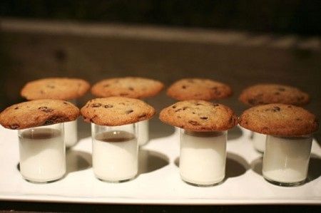 leche y galletas