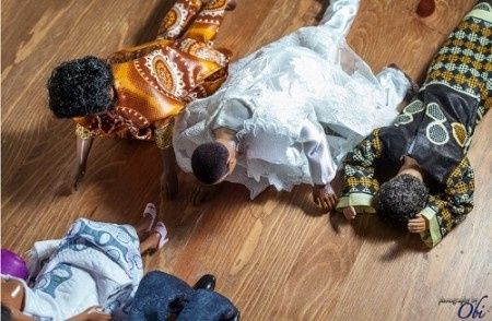 boda de Barbie y Ken nigerianos