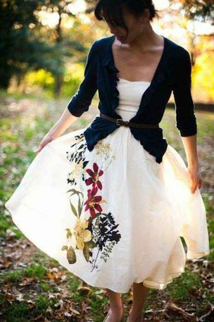 Vestido de novia con un toque de color...