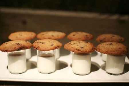 leche y galletas