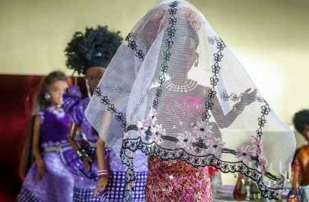 boda de Barbie y Ken nigerianos