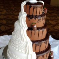 Drip cake half