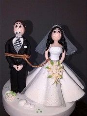 MUÑEQUITOS DE PASTEL 