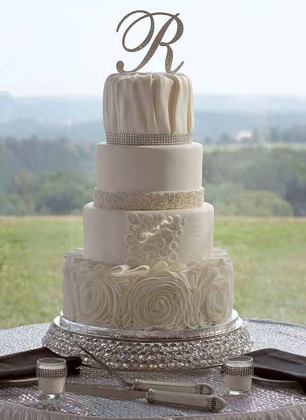 pero que les parece si hacemos Guerra de pasteles ?   (ósea cada una pone la imagen de un pastel que