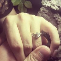 No estuve en paz hasta que le tome una foto con la mano de mi FM