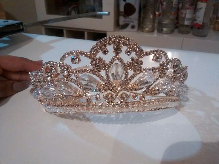  Corona o Tocado? - 1