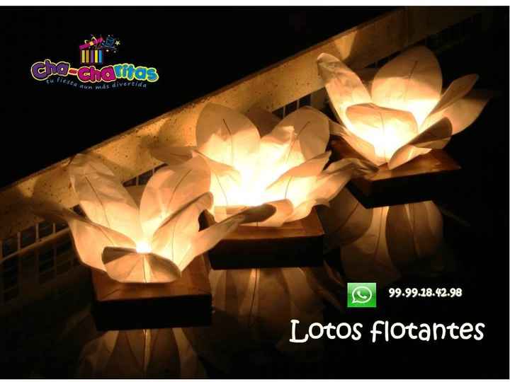 Flor de loto flotante para decoración 2