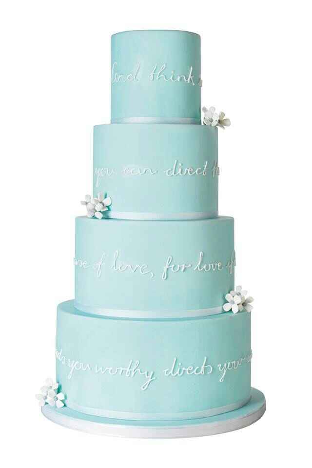 Pastel azul