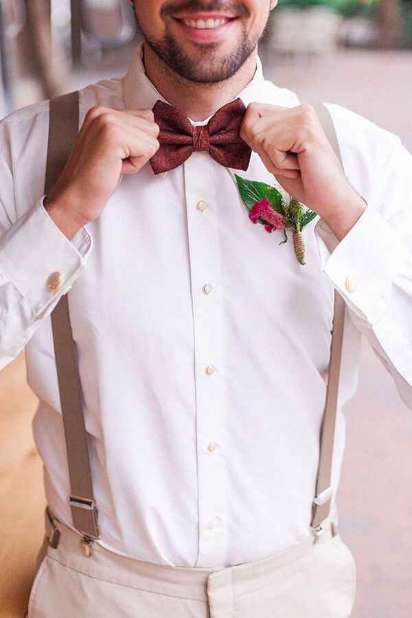 fm con moño y tirantes 🕺🏼 - 21