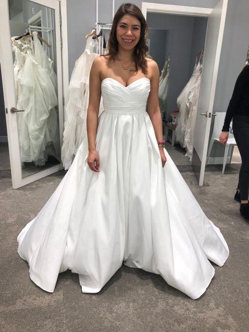 En búsqueda de vestido de novia 👰🏻 3