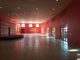 ME ENCANTA EL SALÓN PERO TAMBIEN EL JARDIN AYUDAAAAAAAAA