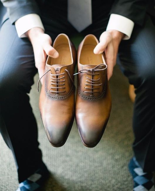 Zapatos cafés para el novio 6