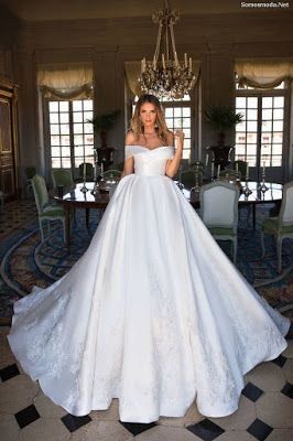 Vestido sin hombros