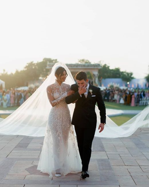 Se casó con un romántico vestido Ralp Lauren.